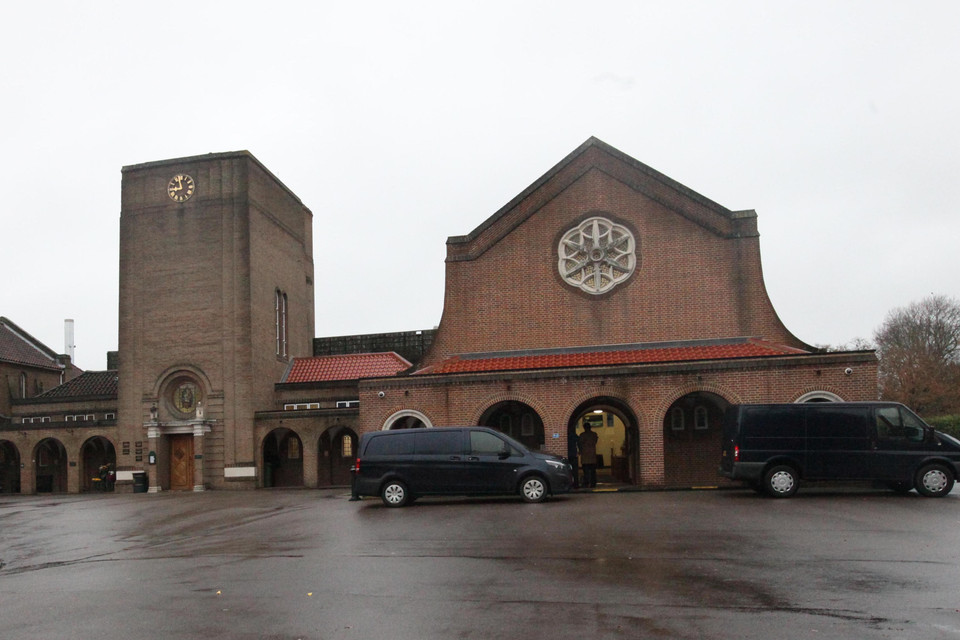 Đài hóa thân hoàn vũ South West Middlesex, ngoại ô London, nơi hỏa thiêu 7 thi thể nạn nhân. (Ảnh: Nhóm PV TTXVN tại Anh)