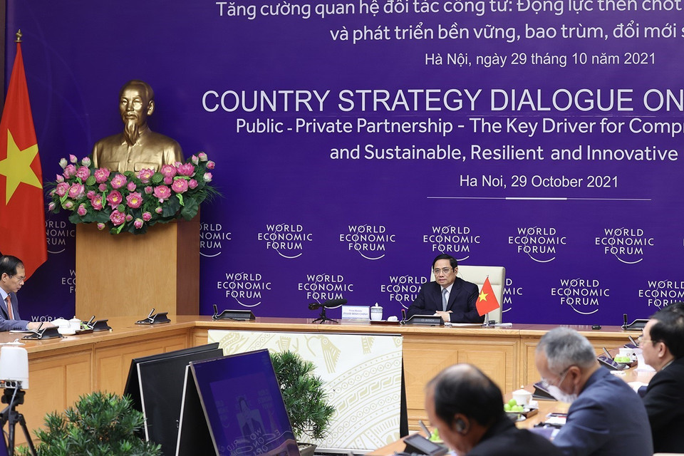  Thủ tướng Phạm Minh Chính chủ trì Đối thoại chiến lược quốc gia giữa Việt Nam và WEF tại điểm cầu Hà Nội. (Ảnh: Dương Giang/TTXVN)