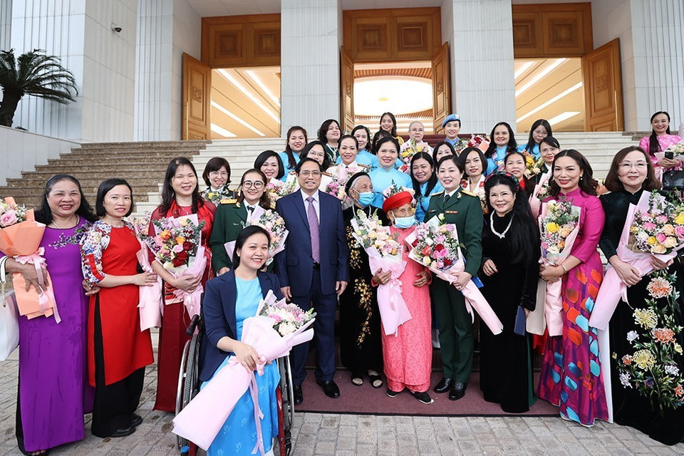 Thủ tướng yêu cầu các bộ, ngành, địa phương quan tâm, tạo điều kiện để Hội Liên hiệp Phụ nữ các cấp tiếp tục xây dựng, củng cố và phát triển vững mạnh, toàn diện, hướng về cơ sở. (Ảnh: Dương Giang/TTXVN)