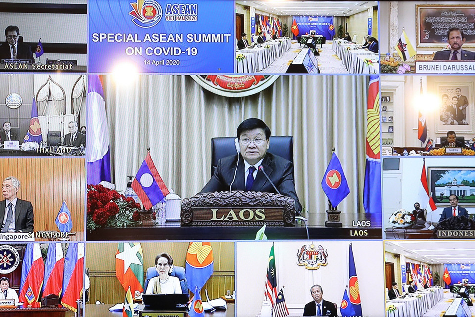 Thủ tướng Lào Thongloun Sisoulith phát biểu. (Ảnh: Thống Nhất/TTXVN)