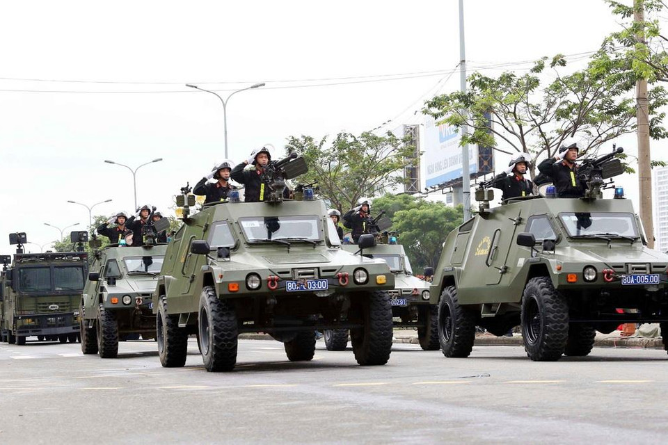 Cảnh sát cơ động tiếp tục được xây dựng, ưu tiên hiện đại hóa, Diễn tập phương án bảo vệ Tuần lễ cấp cao APEC 2017. (Ảnh: Trần Lê Lâm /TTXVN)