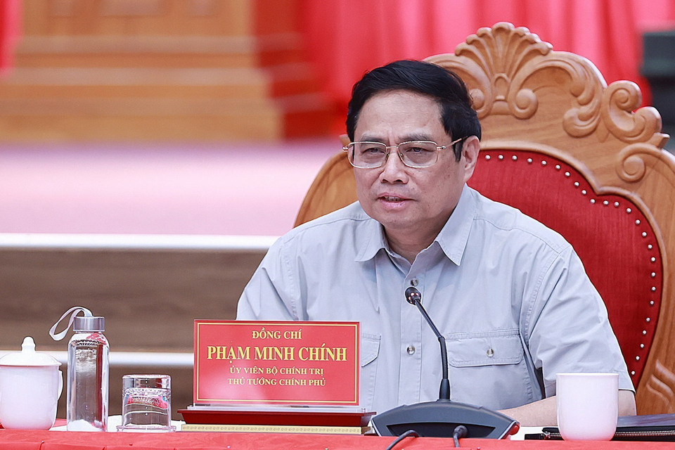 Thủ tướng Phạm Minh Chính làm việc với Ban Thường vụ Tỉnh ủy Bình Định. (Ảnh: Dương Giang/TTXVN)