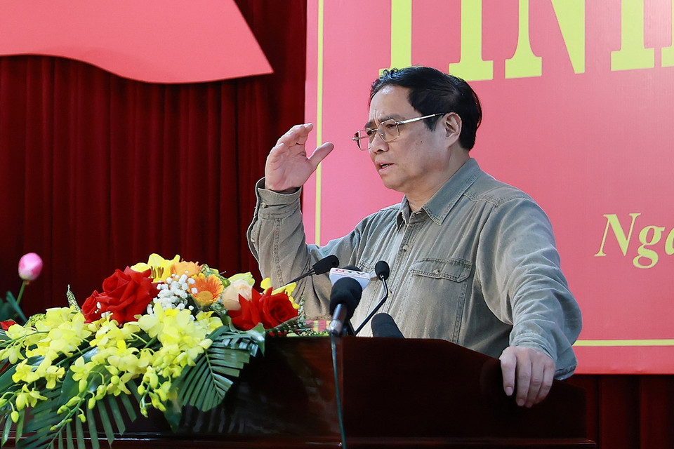 Thủ tướng Phạm Minh Chính phát biểu tại buổi làm việc với lãnh đạo chủ chốt tỉnh Nam Định. (Ảnh: Dương Giang/TTXVN)