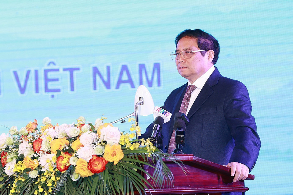 Thủ tướng phát biểu tại Hội nghị xúc tiến đầu tư tỉnh Hòa Bình. (Ảnh: Dương Giang/TTXVN)