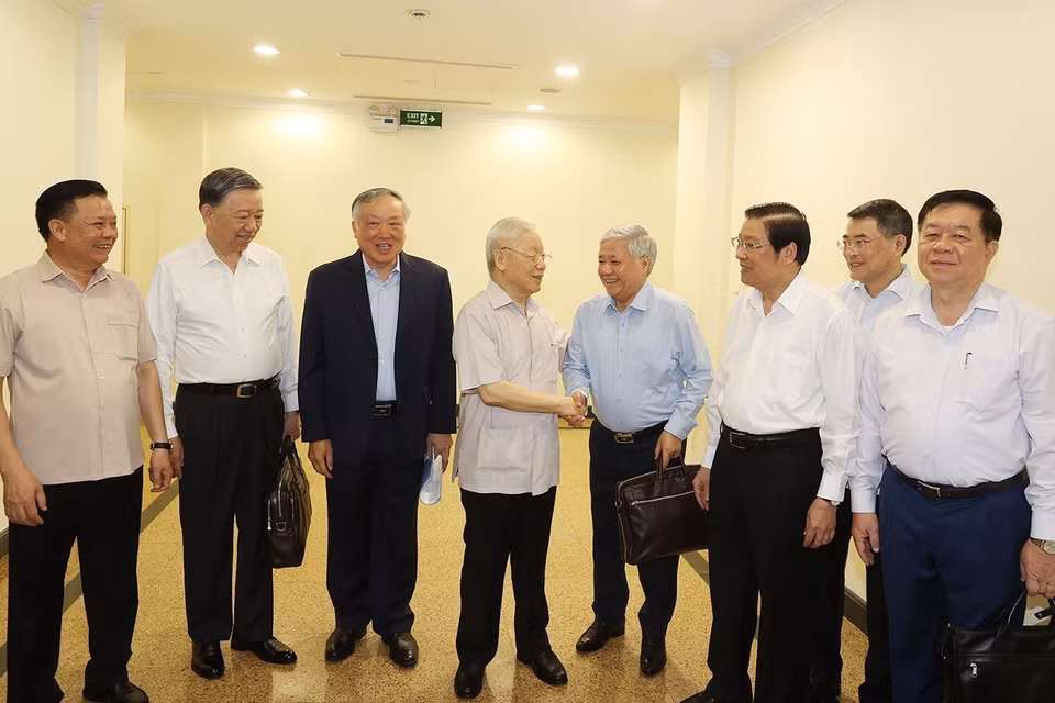 Tổng Bí thư Nguyễn Phú Trọng và các đồng chí lãnh đạo Đảng, Nhà nước và đại biểu dự hội nghị. (Ảnh: Trí Dũng/TTXVN)