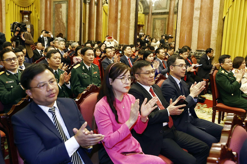 Các thầy thuốc, cán bộ y tế tiêu biểu toàn quốc tham dự buổi tiếp. (Ảnh: Thống Nhất/TTXVN)