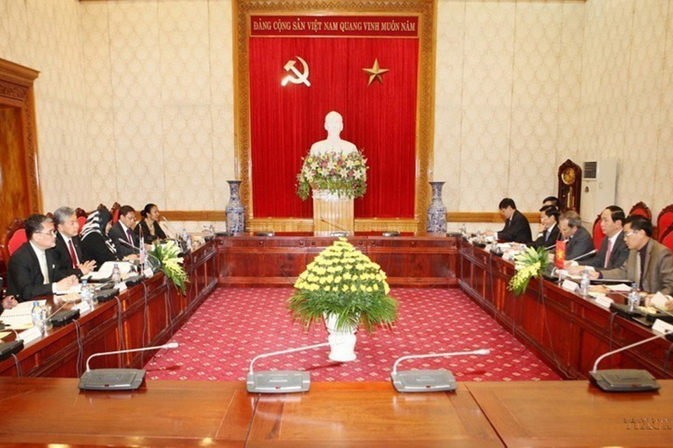 Bộ trưởng Bộ Công an Trần Đại Quang hội đàm với Phó Chủ tịch Đảng UMNO kiêm Bộ trưởng Bộ Nội vụ Malaysia Dato’ Seri Dr. Ahmad Zahid Hamidi thăm Việt Nam, ngày 14/5/2014. (Ảnh: Doãn Tấn/TTXVN)