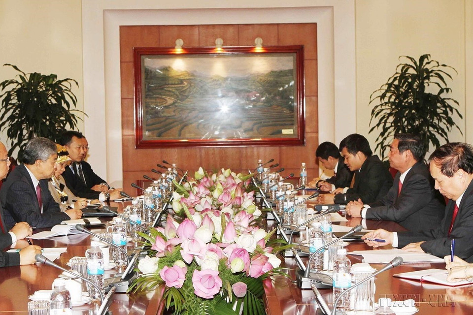 Ủy viên Bộ Chính trị, Thường trực Ban Bí thư Lê Hồng Anh tiếp Phó Chủ tịch Đảng UMNO, Bộ trưởng Bộ Nội vụ Malaysia Dato’ Seri Dr. Ahmad Zahid Hamidi sang thăm Việt Nam, ngày 15/5/2014. (Ảnh: Phương Hoa/TTXVN)