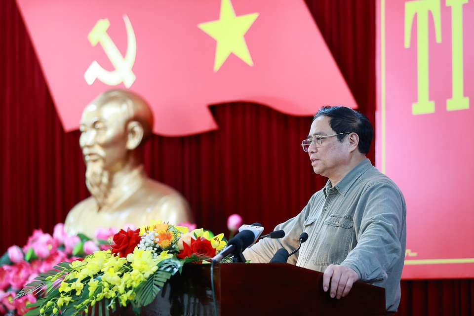 Thủ tướng Phạm Minh Chính phát biểu chỉ đạo tại buổi làm việc với lãnh đạo chủ chốt tỉnh Nam Định. (Ảnh: Dương Giang/TTXVN)