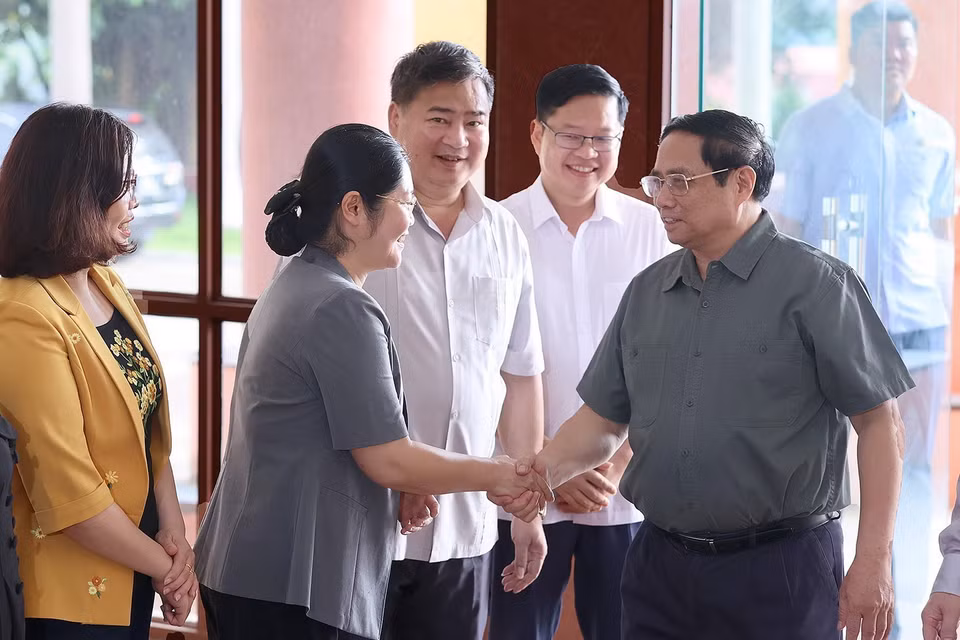Sáng 16/7, tại Bắc Kạn, Thủ tướng Phạm Minh Chính và đại biểu dự buổi làm việc với lãnh đạo chủ chốt tỉnh. (Ảnh: Dương Giang/TTXVN) 