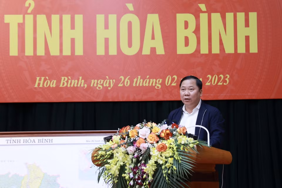 Bí thư Tỉnh ủy Nguyễn Phi Long phát biểu. (Ảnh: Dương Giang/TTXVN)