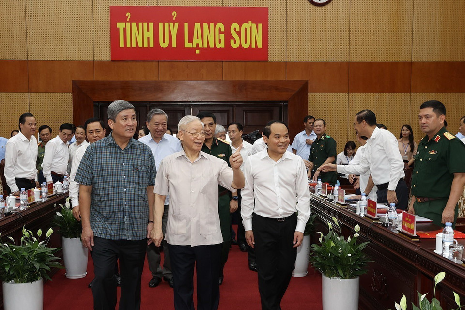 Tổng Bí thư Nguyễn Phú Trọng đến làm việc với Ban Thường vụ và lãnh đạo chủ chốt tỉnh Lạng Sơn. (Ảnh: Trí Dũng/TTXVN)