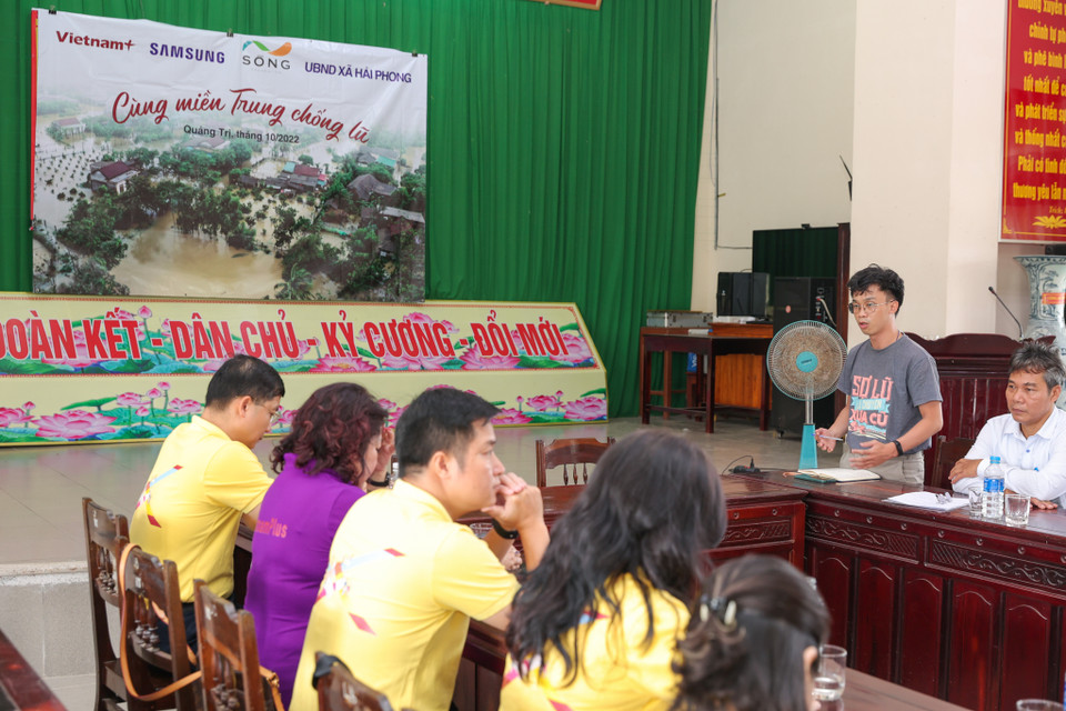 Báo Điện tử VietnamPlus đồng hành cùng với Dự án Nhà An toàn (của Quỹ Sống Bền vững) hỗ trợ kỹ thuật và một phần kinh phí xây 3 căn nhà cho 3 hộ nghèo, cận nghèo, hoặc có hoàn cảnh khó khăn tại xã Hải Phong, tạo điều kiện cho các hộ dân có cuộc sống an toàn, ổn định và bền vững. (Ảnh: Minh Sơn/Vietnam+)