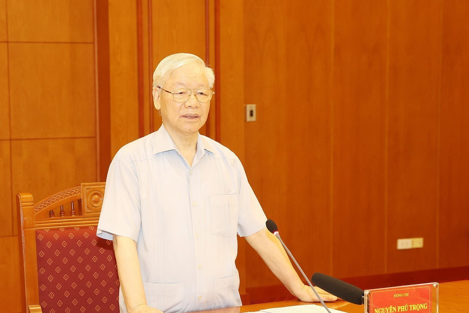 Tổng Bí thư phát biểu kết luận cuộc họp. (Ảnh: Trí Dũng/TTXVN)