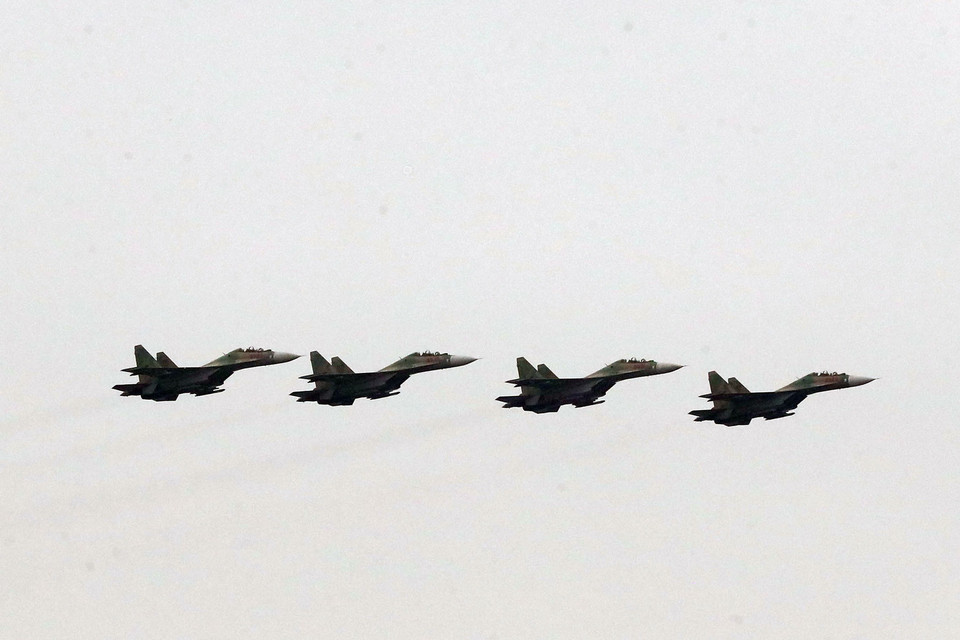 Đây cũng là dịp để đơn vị rèn luyện, chứng minh sự tinh nhuệ, vững mạnh của không quân Việt Nam, luôn sẵn sàng chiến đấu, bảo vệ Tổ quốc; đồng thời cùng bạn bè quốc tế tham gia vào các hoạt động chung vì sự tiến bộ, hòa bình, hợp tác và phát triển. (Ảnh: Trọng Đức/TTXVN)