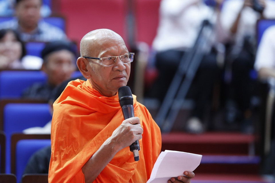 Cử tri Đào Như, quận Ô Môn, thành phố Cần Thơ nêu ý kiến. (Ảnh: Dương Giang/TTXVN)