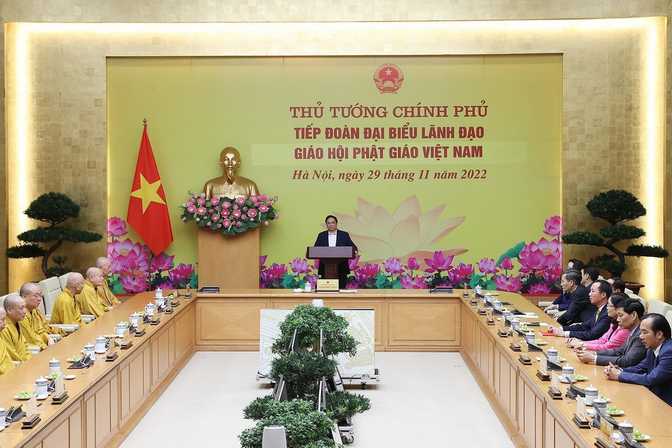 Thủ tướng Phạm Minh Chính phát biểu tại buổi tiếp đoàn đại biểu lãnh đạo Giáo hội Phật giáo Việt Nam. (Ảnh: Dương Giang/TTXVN)