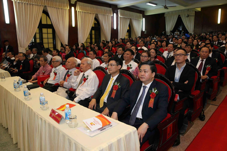 Các đại biểu tham dự buổi lễ. (Ảnh: Phạm Kiên/TTXVN)