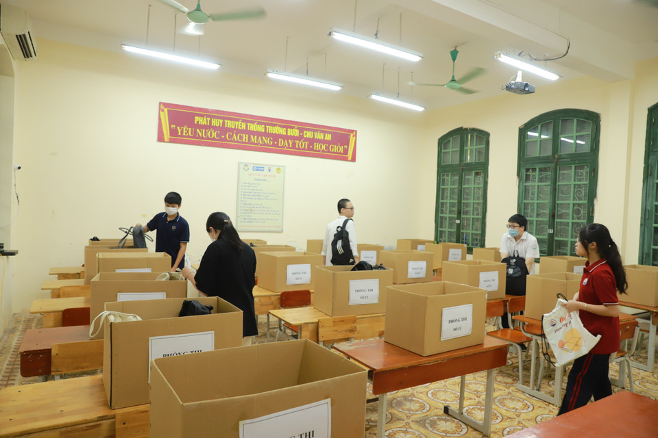 Năm nay, điểm thi Trường trung học phổ thông Việt Đức tổ chức 23 phòng thi với 525 thí sinh dự thi. (Ảnh: PV/Vietnam+)