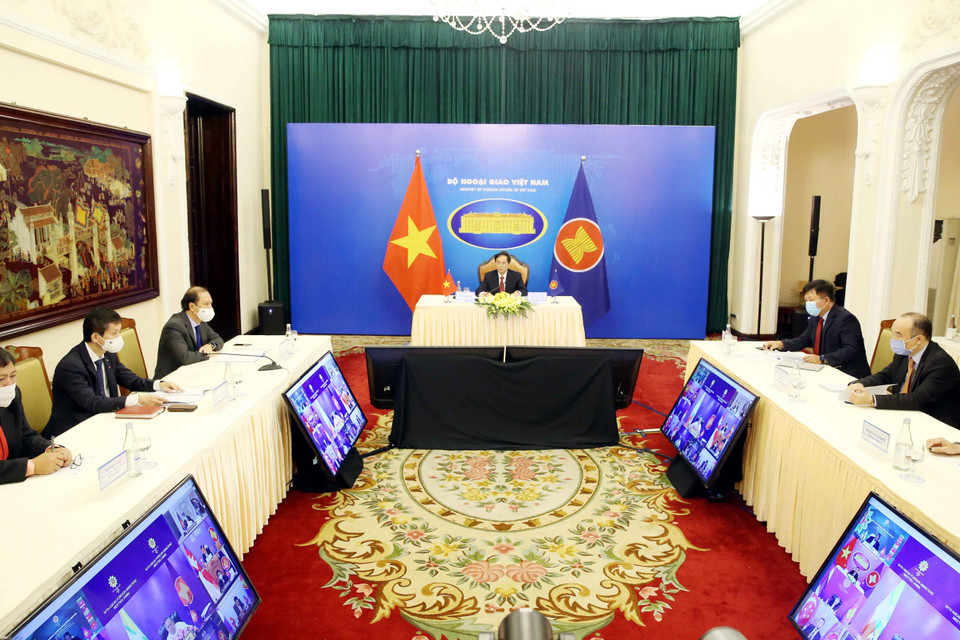 Tại Hội nghị, các Bộ trưởng Ngoại giao sẽ đánh giá tiến trình xây dựng Cộng đồng ASEAN, hợp tác ứng phó và phục hồi sau dịch COVID-19, kiểm điểm và định hướng quan hệ đối ngoại của ASEAN, trao đổi về một số vấn đề khu vực và quốc tế cùng quan tâm. (Ảnh: Phạm Kiên/TTXVN)