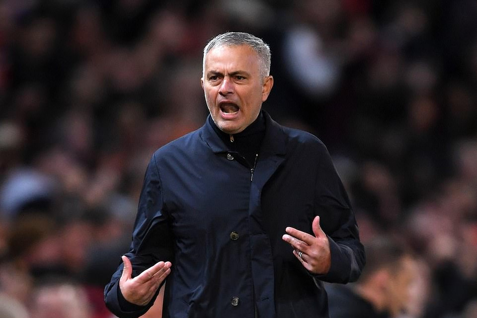 ...và không ai biết được rõ ông đã nói gì với các cầu thủ trong thời gian nghỉ giữa giờ...