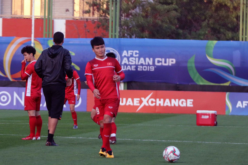 Nguyễn Quang Hải thực hiện các bài tấn công trên sân tập. (Nguồn: VFF)