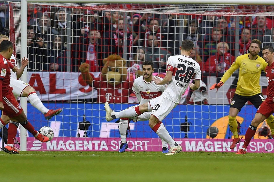 Ở trận đấu đêm qua, Allianz Arena đã sớm được moo73 tiệc ăn mừng...