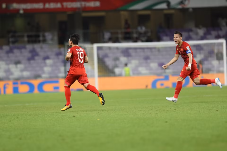 Bàn thắng mang thương hiệu của ngôi sao Hà Nội đã phá vỡ thế cân bằng của trận đấu. (Ảnh Hoàng Linh/TTXVN)
