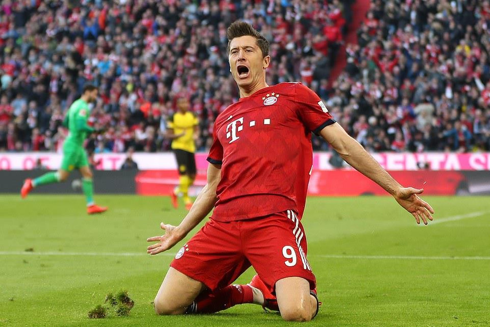 Và 'bữa tiệc bàn thắng' tại Allianz chỉ dừng lại khi Lewandowski ấn định tỷ số 5-0 ở phút 89.