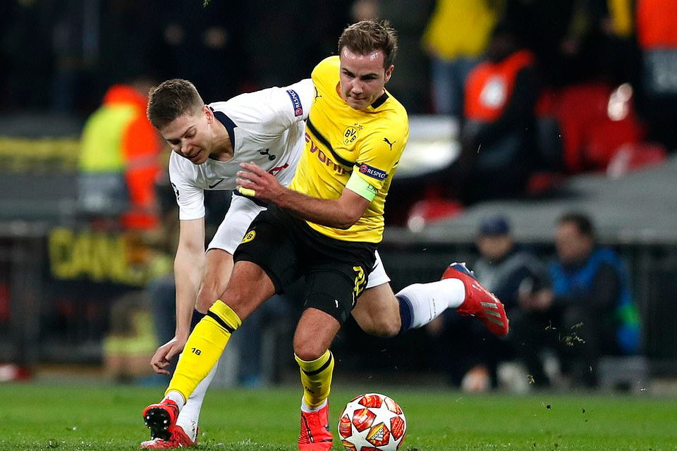 Cho dù, Goetze và đồng đội của anh còn ít nhất 90 phút thi đấu trên sân nhà.