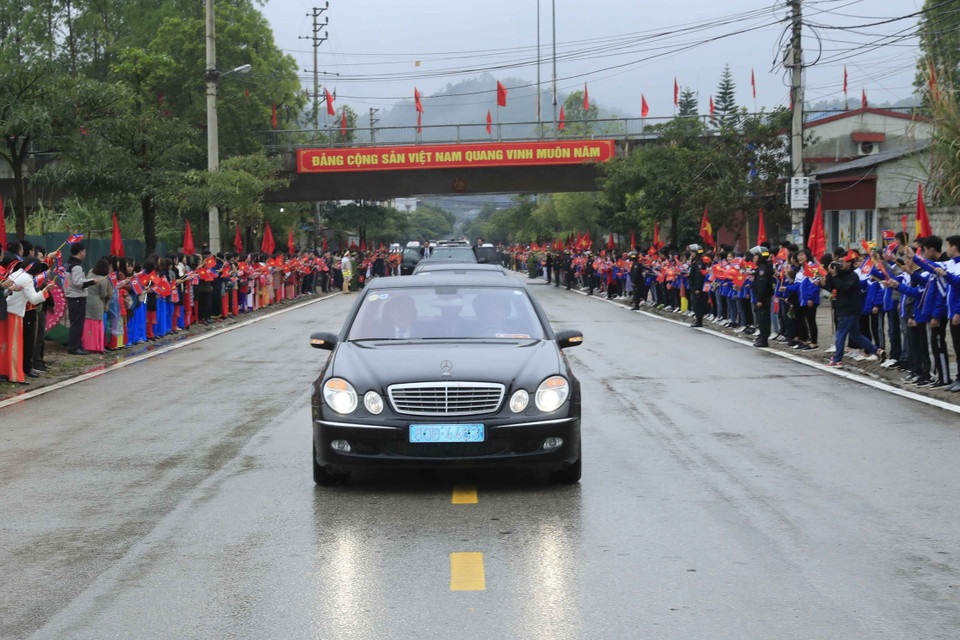 Chủ tịch Triều Tiên Kim Jong-un đã rời Lạng Sơn về Hà Nội trong chương trình tham dự Hội nghị thượng đỉnh Mỹ-Triều lần thứ hai tại Hà Nội trong 2 ngày 27-28/2 và thăm hữu nghị chính thức Việt Nam. (Ảnh: Nhan Sáng/TTXVN)