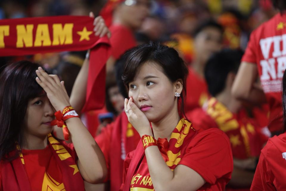 Một chút lo âu trước trận đấu quan trọng... (Ảnh: Minh Chiến/Vietnam+)