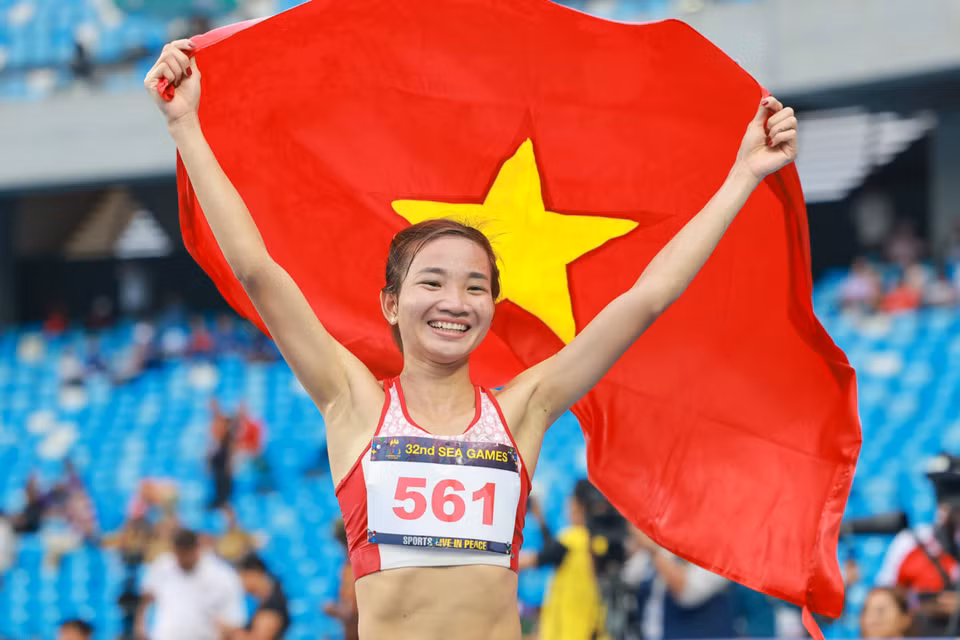 nụ cười chiến thắng rạng rỡ trên khuôn mặt của cô gái sinh năm 1997. (Ảnh: Ngô Trần Hải An/Vietnam+)