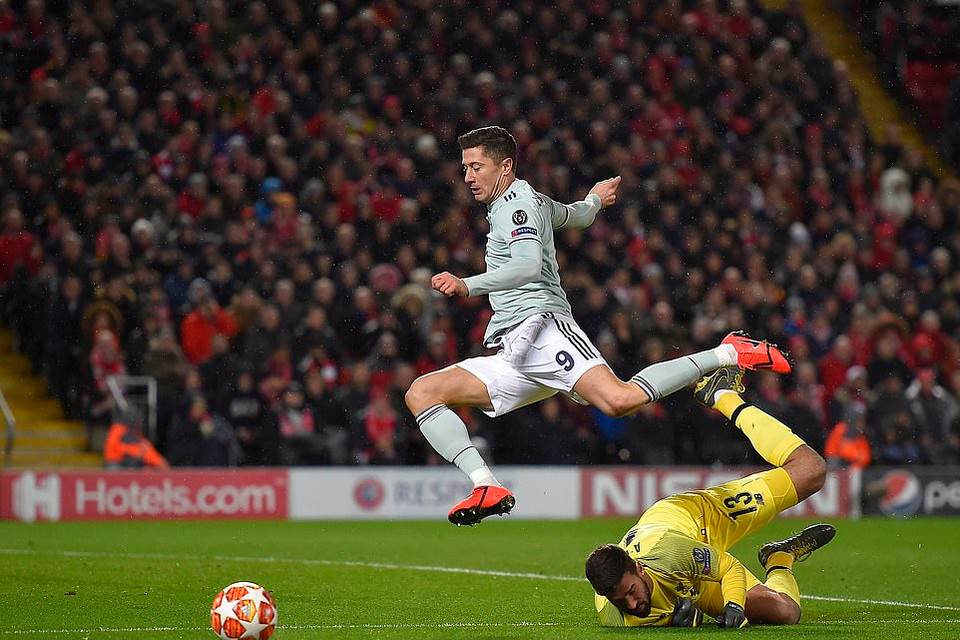 Robert Lewandowski đã thi đấu năng nổ ở trận này.