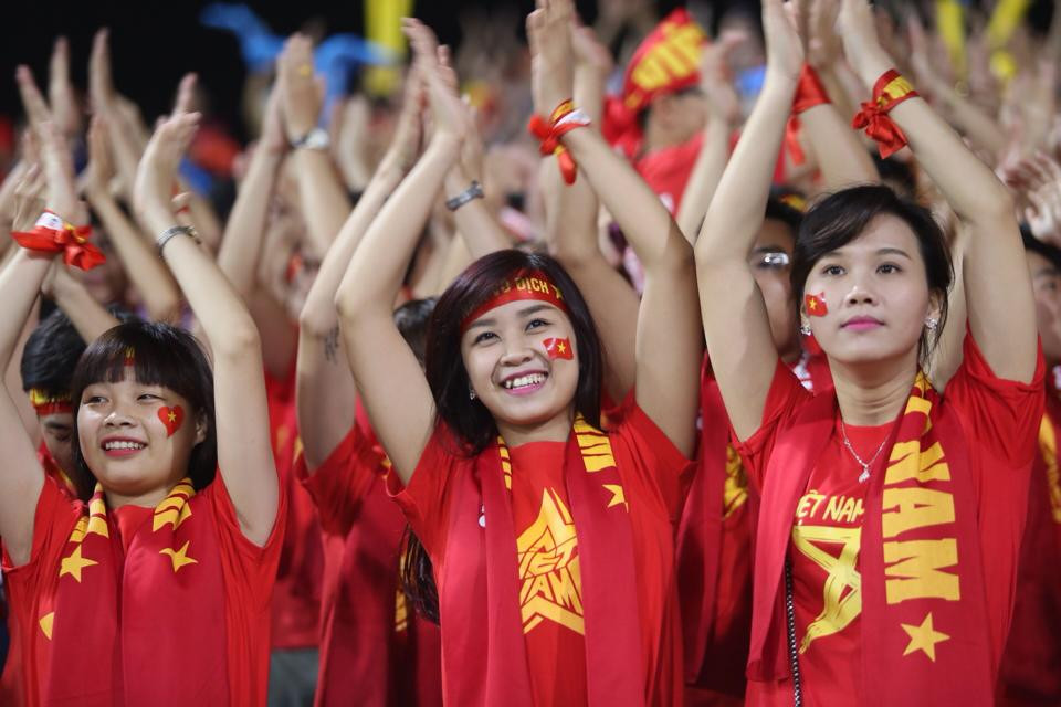 Tất cả đều hy vọng Việt Nam giành chiến thắng. (Ảnh: Minh Chiến/Vietnam+)