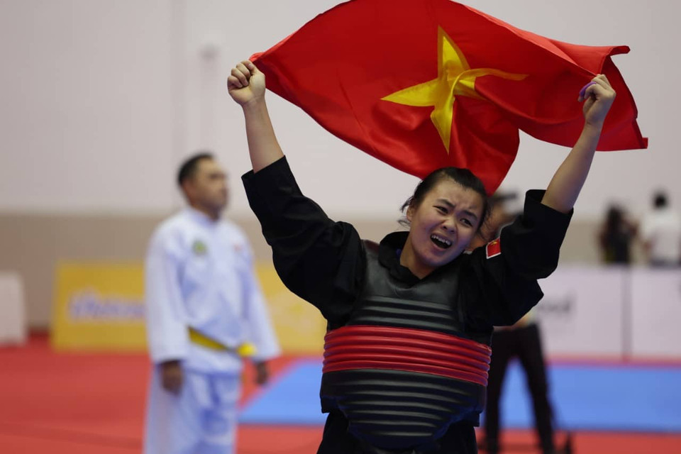 Đây là tấm huy chương Vàng thứ 2 của đội tuyển Pencak Silat Việt Nam. (Ảnh: Hải An/Vietnam+)