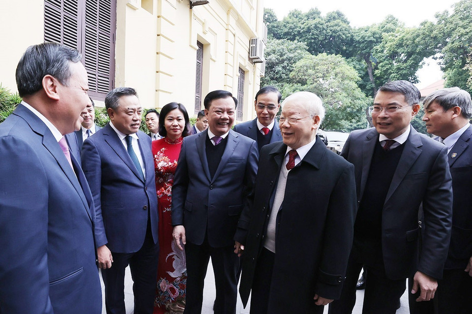 Tổng Bí thư Nguyễn Phú Trọng đến thăm, chúc Tết Đảng bộ, chính quyền và nhân dân Thủ đô Hà Nội. (Ảnh: Trí Dũng/TTXVN)