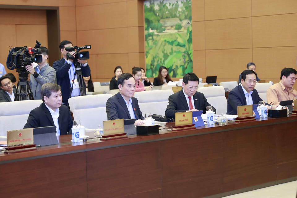 Phó Thủ tướng Trần Lưu Quang và đại biểu dự khai mạc. (Ảnh: Doãn Tấn/TTXVN)