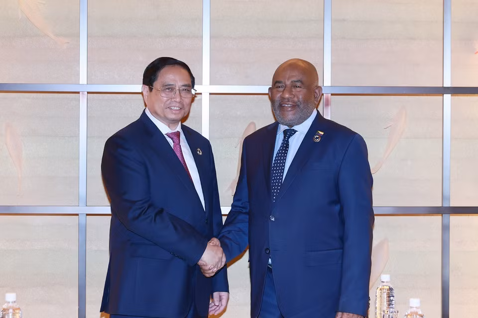 Thủ tướng Phạm Minh Chính hội kiến ông Azali Assoumani, Tổng thống Liên bang Comoros. (Ảnh: Dương Giang/TTXVN)