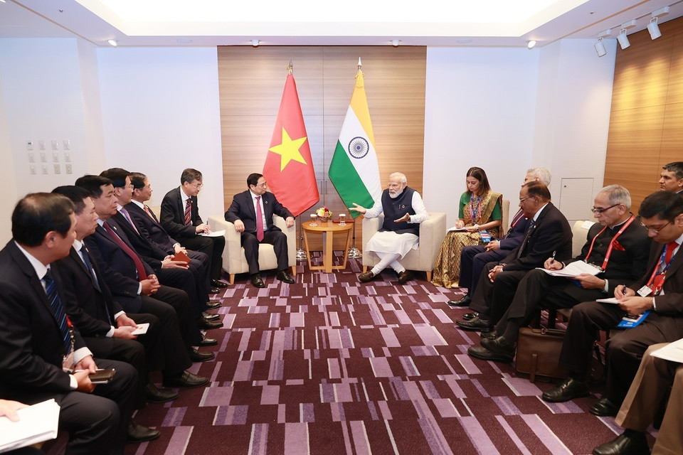 Thủ tướng Phạm Minh Chính gặp Thủ tướng Ấn Độ Narendra Modi. (Ảnh: Dương Giang/TTXVN)