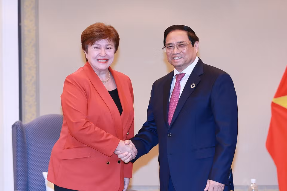 Thủ tướng Phạm Minh Chính tiếp Tổng Giám đốc Quỹ Tiền tệ Quốc tế (IMF) Kristalina Georgieva. (Ảnh: Dương Giang/TTXVN)