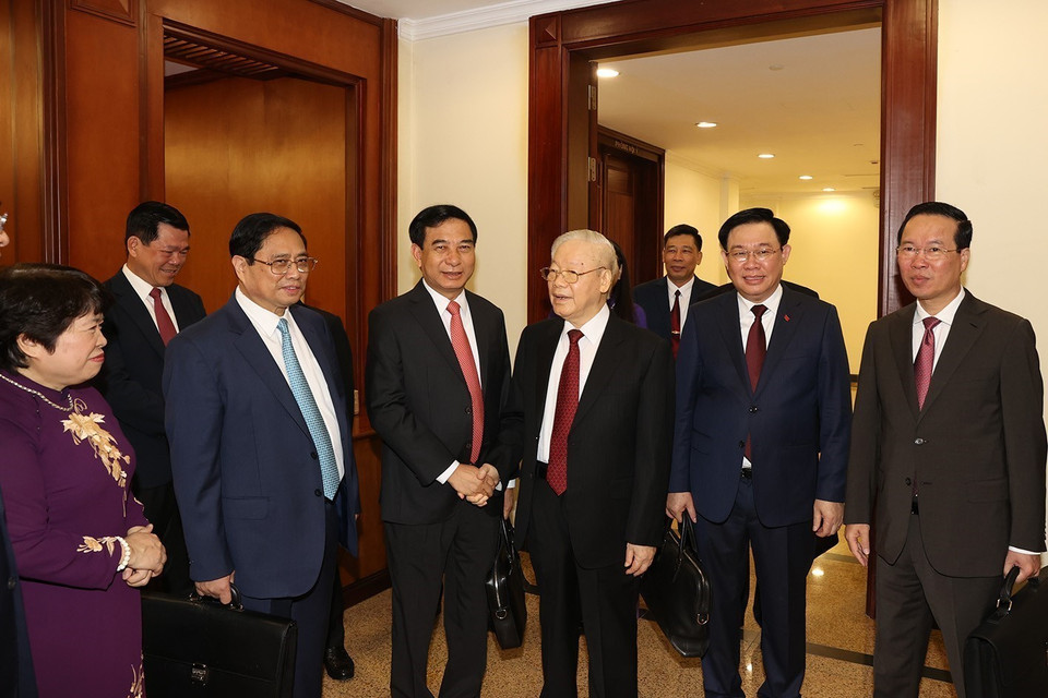 Tổng Bí thư Nguyễn Phú Trọng cùng các đồng chí lãnh đạo Đảng, Nhà nước và đại biểu dự hội nghị. (Ảnh: Trí Dũng/TTXVN)