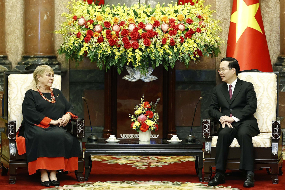 Chủ tịch nước Võ Văn Thưởng tiếp cựu Tổng thống Chile Michelle Bachelet. (Ảnh: Thống Nhất/TTXVN)