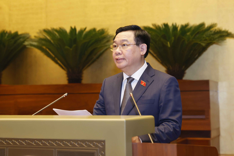 Chủ tịch Quốc hội Vương Đình Huệ phát biểu khai mạc phiên chất vấn và trả lời chất vấn. (Ảnh: Doãn Tấn/TTXVN)