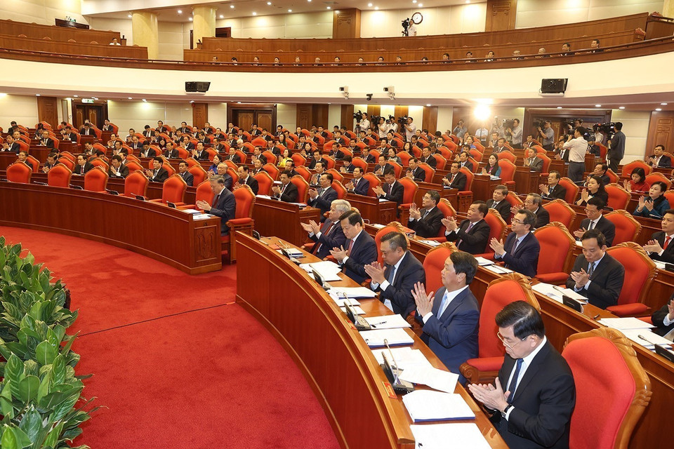 Các đồng chí lãnh đạo Đảng, Nhà nước và các đại biểu biểu dự hội nghị. (Ảnh: Trí Dũng/TTXVN)