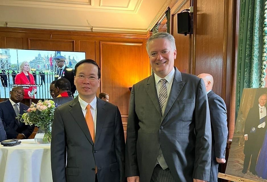 Chủ tịch nước Võ Văn Thưởng gặp Tổng Thư ký Tổ chức Hợp tác và Phát triển Kinh tế (OECD) Mathias Cormann. (Ảnh: TTXVN phát)