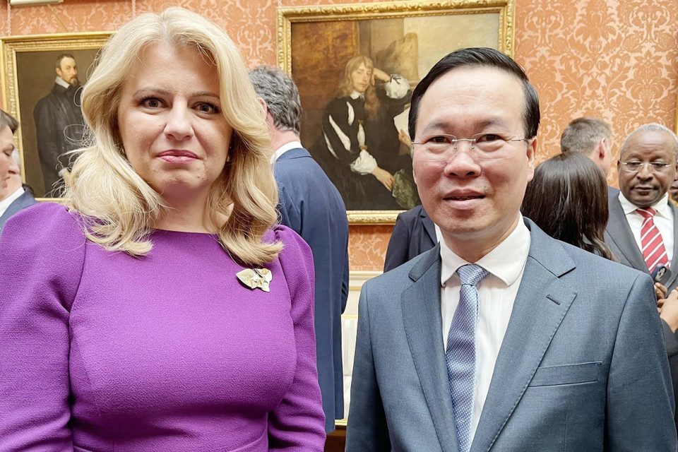 Chủ tịch nước Võ Văn Thưởng gặp Tổng thống Slovakia Zuzana Caputova. (Ảnh: TTXVN phát)