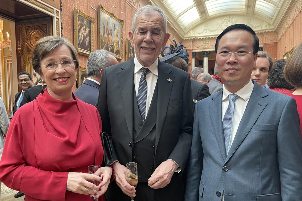 Chủ tịch nước Võ Văn Thưởng gặp Tổng thống Áo Alexander Van der Bellen. (Ảnh: TTXVN phát)