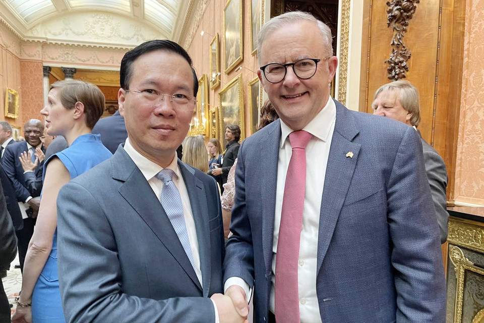 Chủ tịch nước Võ Văn Thưởng gặp Thủ tướng Australia Anthony Albanese. (Ảnh: TTXVN phát)