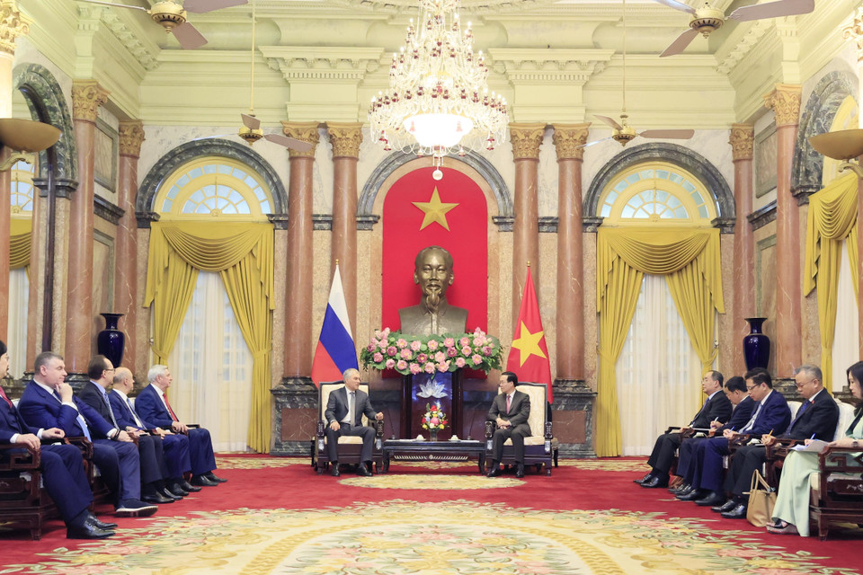 Chủ tịch nước Võ Văn Thưởng tiếp Chủ tịch Duma Quốc gia Nga Vyacheslav Viktorovich Volodin. (Ảnh: Thống Nhất/TTXVN)